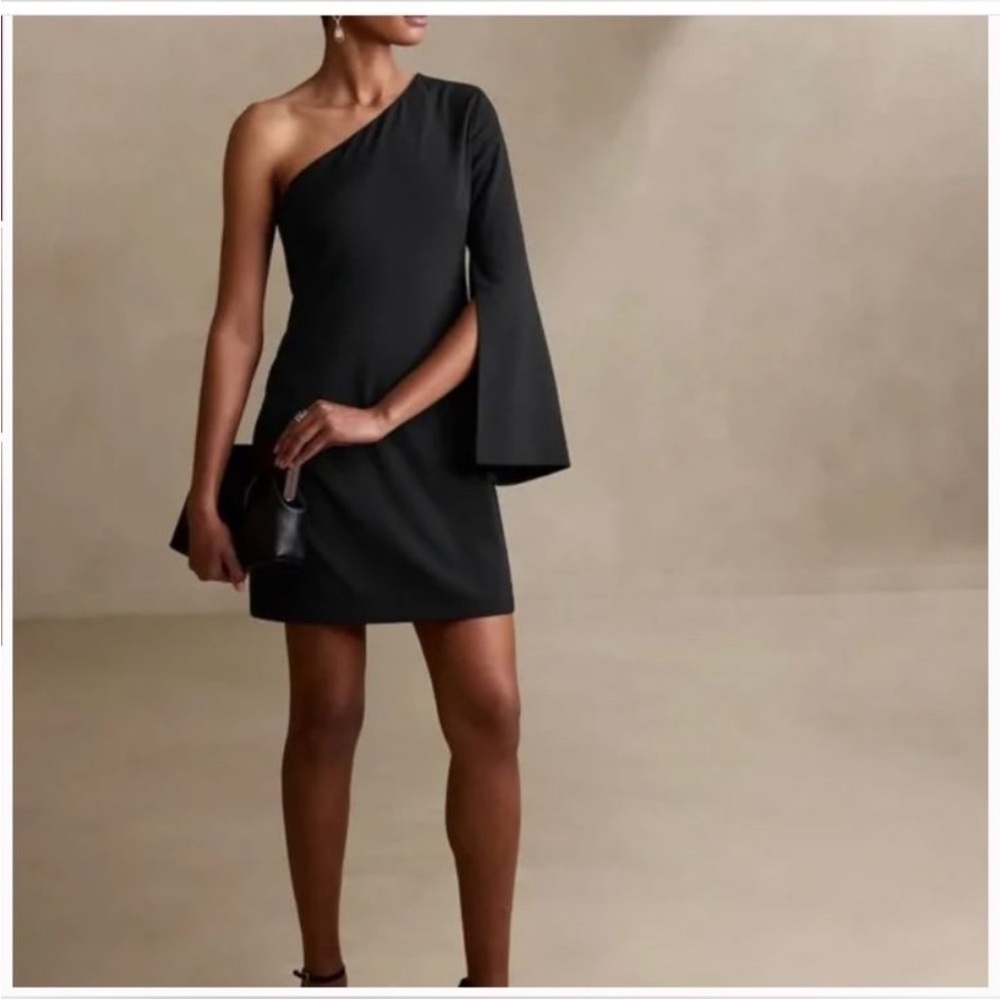 BANANA REPUBLIC FACTORY Black One-Shoulder Dress